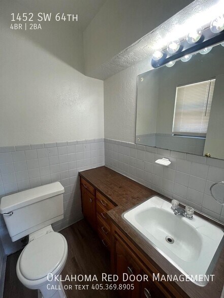 Building Photo - 1452 SW 64th St