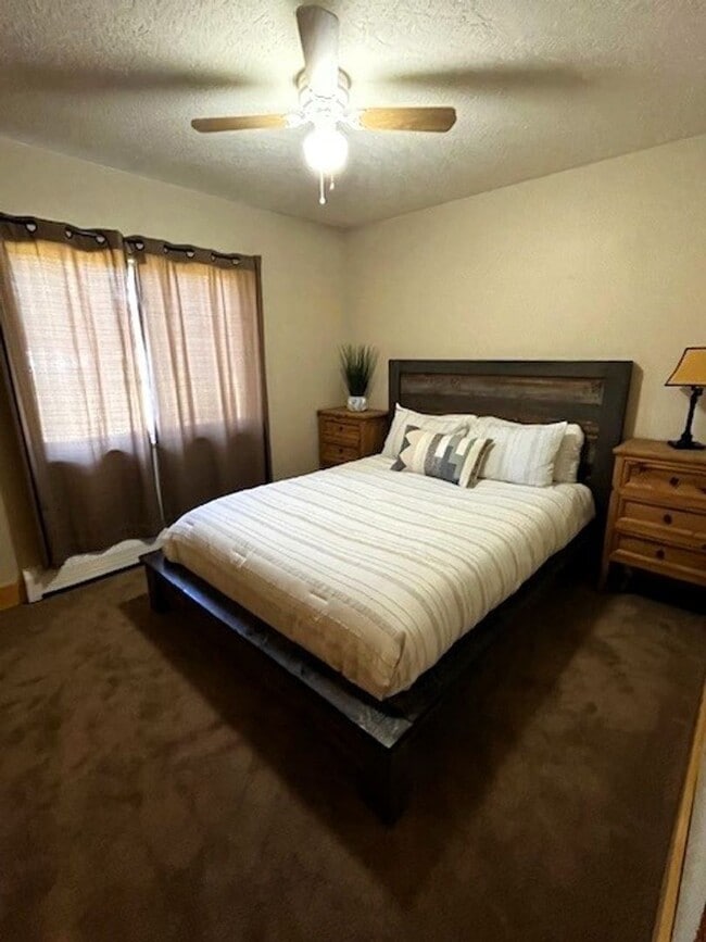 Building Photo - Long Term Rental- Dillon Valley East Y104