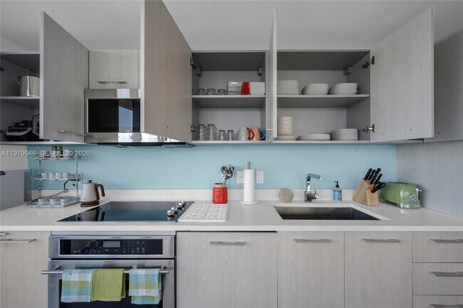 Building Photo - 55 SW 9th St