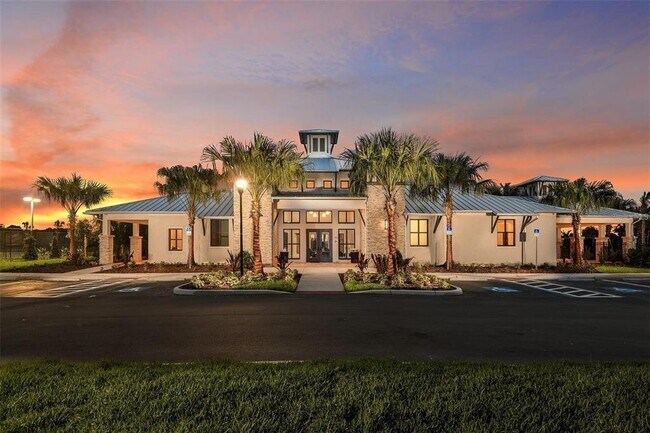 Building Photo - 6255 Golden Bch Dr