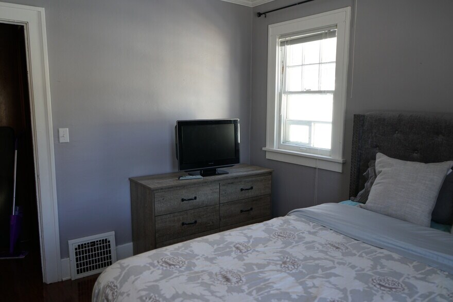 Bedrom #2 - 1123 8th St N
