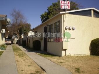 Primary Photo - 9729 Oak St