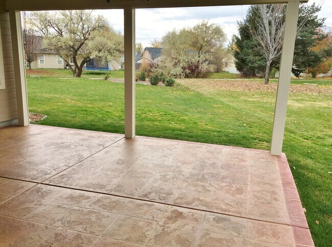 Building Photo - Beautiful 3 bed 2 bath home in a quiet cul-d-sack in downtown Eagle off Palmetto Ave
