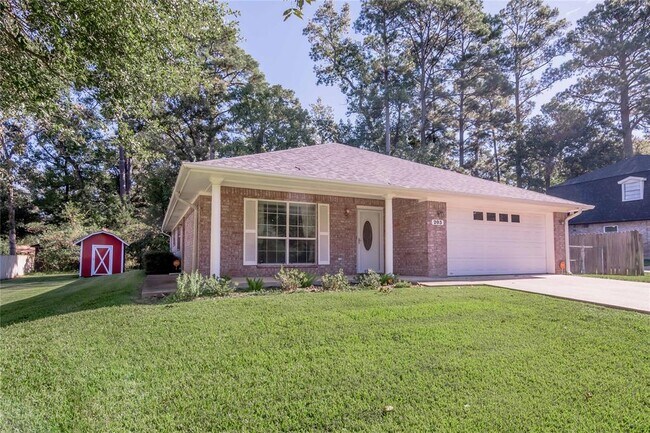 Building Photo - 203 Pine Valley