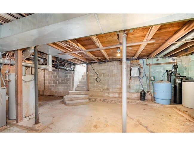 Building Photo - 10085 Scandia Trail N