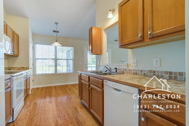 Building Photo - 454 Hainesworth Drive - Available 7/17