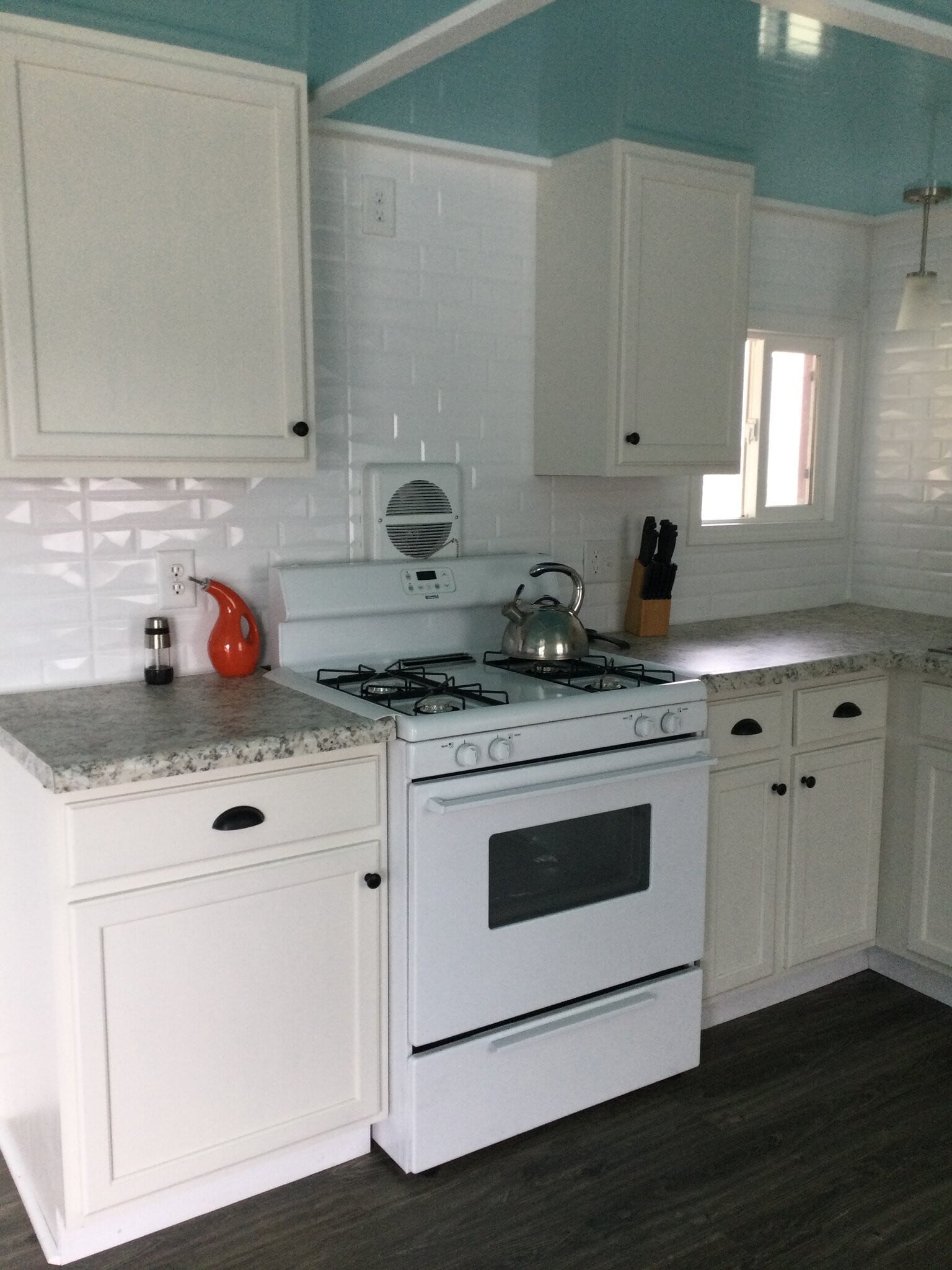 Building Photo - 15 Albees