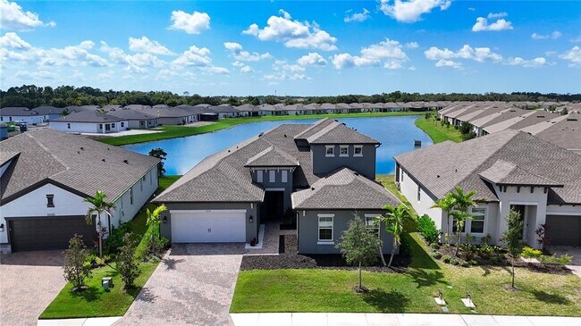 Building Photo - 5559 Trevesta Pl