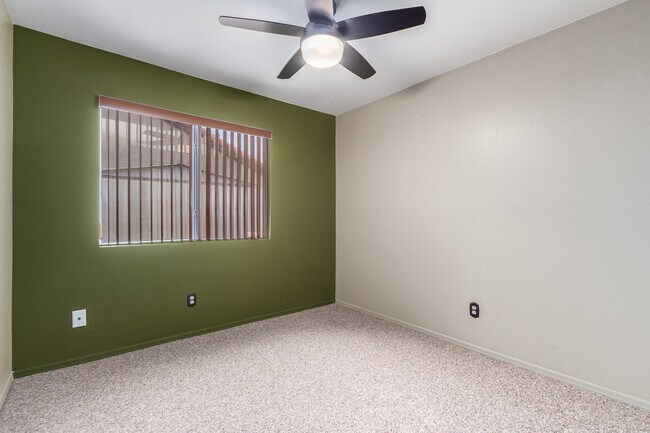 Building Photo - 9150 W Grovers Ave