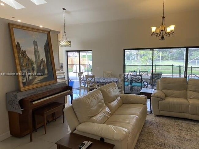 Building Photo - 3647 Barberry Dr