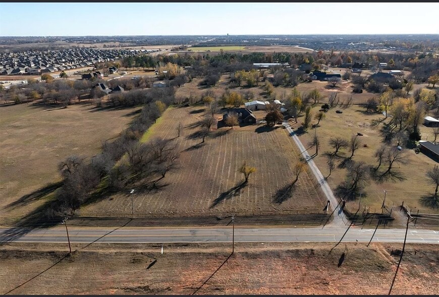 Building Photo - 11500 SW 29th St