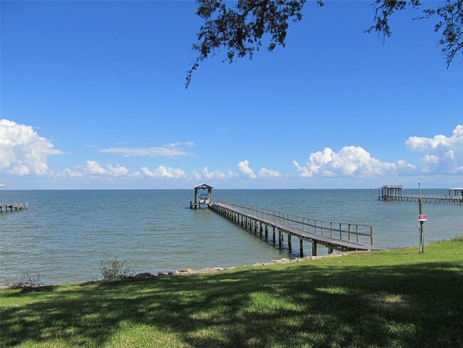 Primary Photo - 3 Avenue E