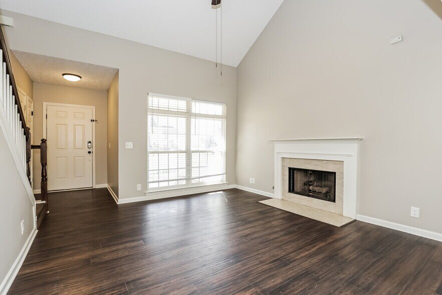 Building Photo - 6713 Ascot Dr