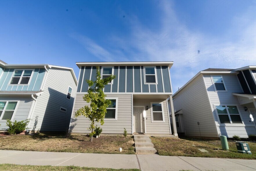 Building Photo - 5533 Topwater Trl