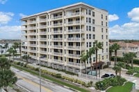 Building Photo - 1126 1st St N