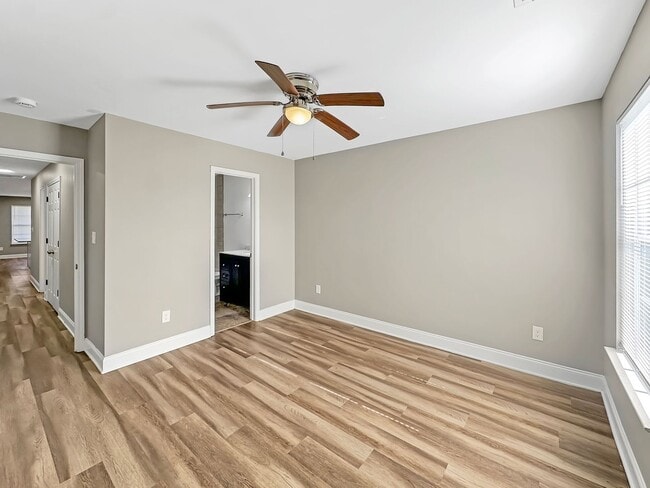 Building Photo - Newer construction-3 bedroom, 2 bath!