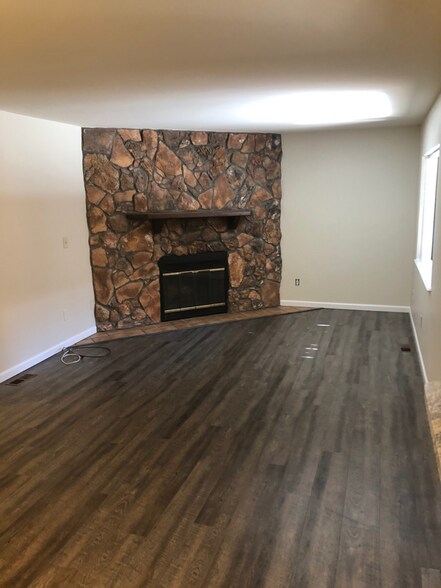 Building Photo - 9586 W 89th Cir