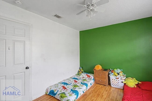 Building Photo - 146 Auburn Cir