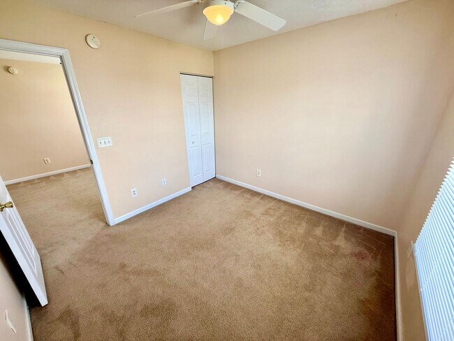 Building Photo - 1700 Polaris Dr