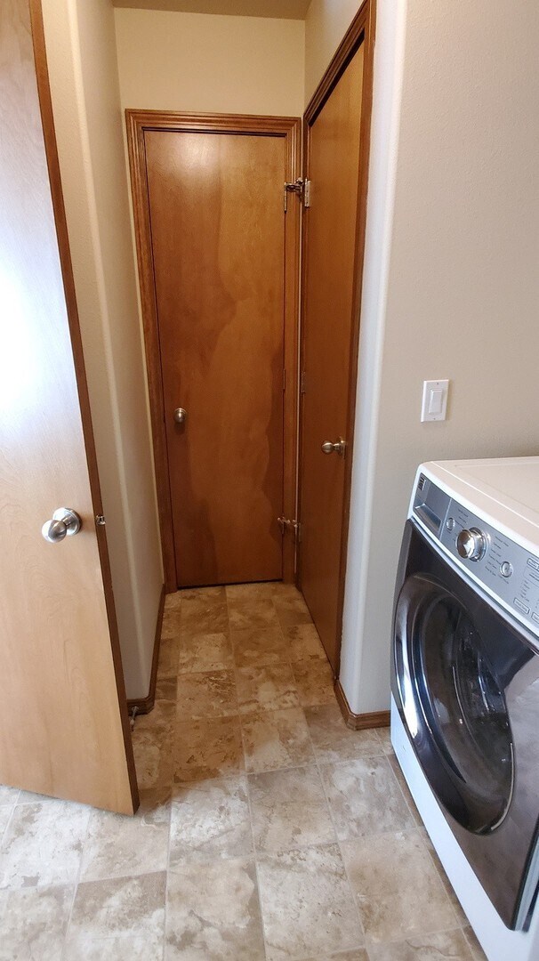 Building Photo - Beautiful 3 Bedroom Home in Fieldstone Nei...