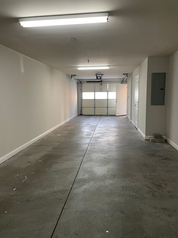 Building Photo - 566 New Bern Station Ct