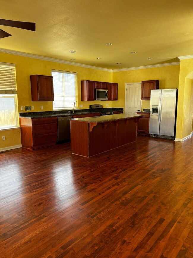Building Photo - 566 Tioga Pass Ct