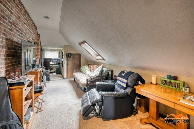 Building Photo - 245 Collins Ave