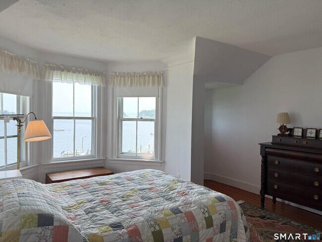 Building Photo - 15 Prospect Hill Rd