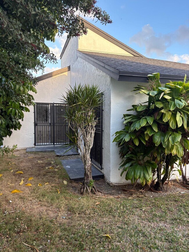 Building Photo - 12231 SW 210th St