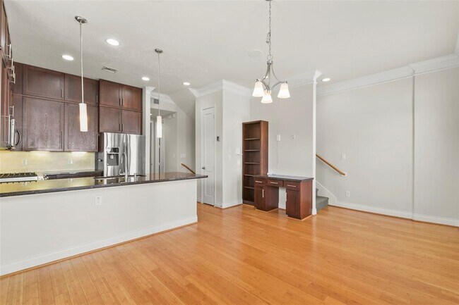Building Photo - 1638 Cohn St