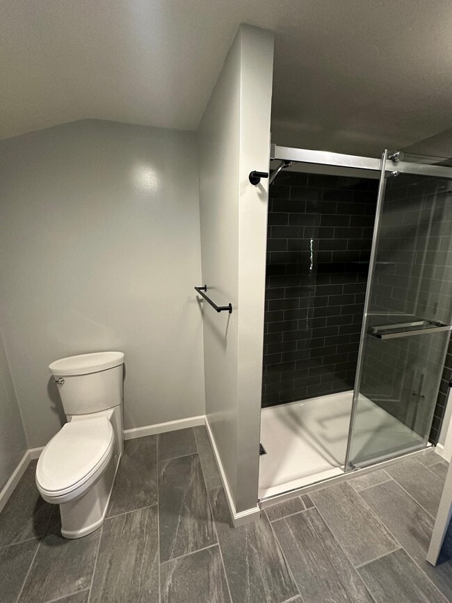 Building Photo - 1414 S Rebecca Ln