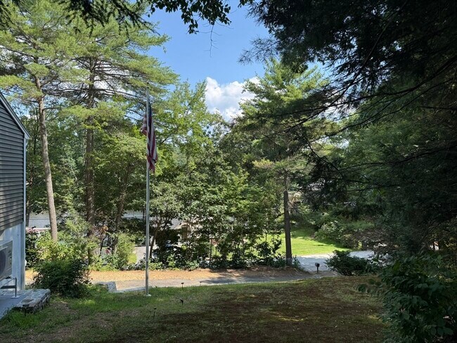 Building Photo - 89 Westwood Dr