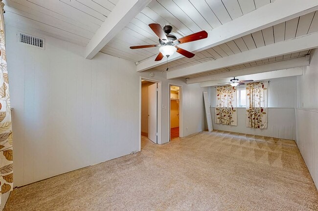 Building Photo - Large Family home - 4 Bedroom / 3 Bath