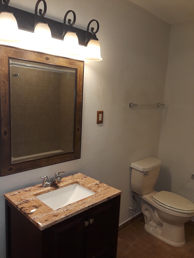 Building Photo - 7832 Elvera St