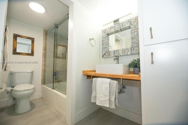 Building Photo - 2 bedroom in Sunny Isles Beach FL 33060
