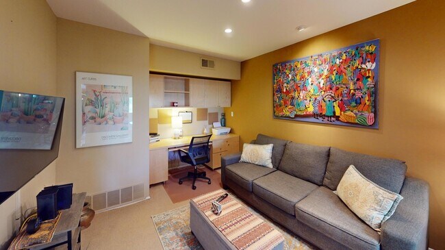 Building Photo - 72350 Rim Dr