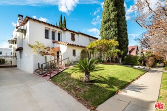 Building Photo - 119 N Orange Dr