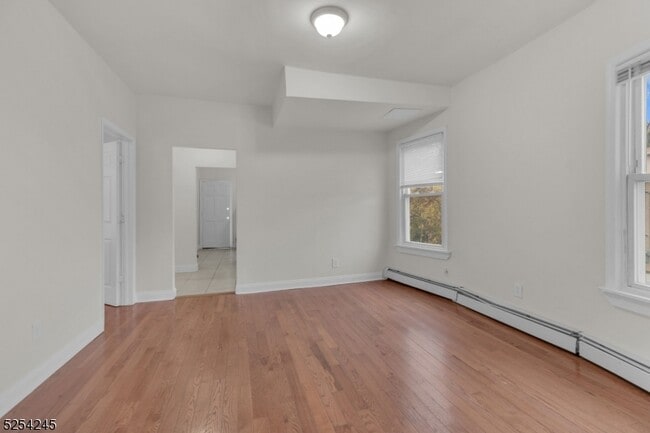 Building Photo - 66 N 15th St