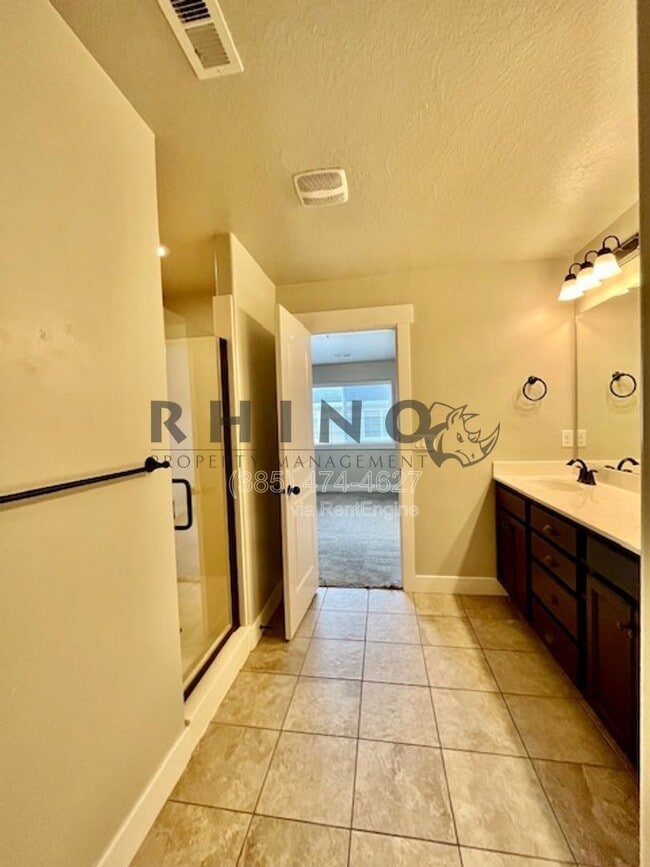 Building Photo - 53 N 2000 W