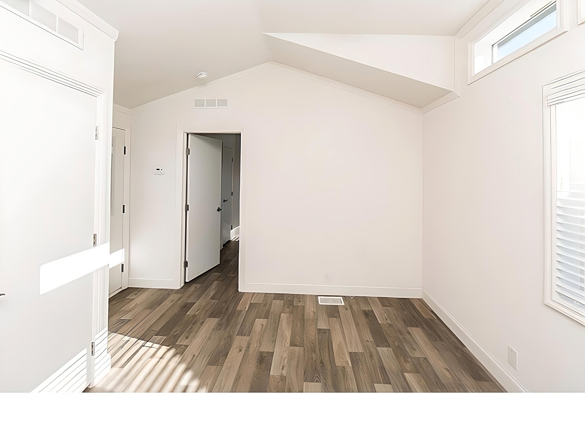 Building Photo - 8531 Kittyhawk Ave