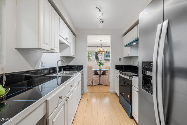 Building Photo - 4722 Park Granada