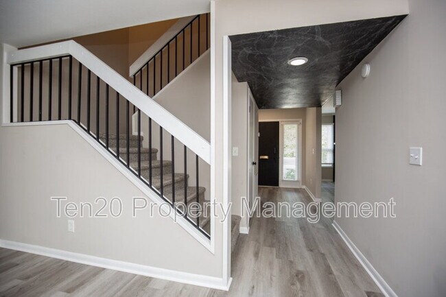 Building Photo - 2525 Norris Rd