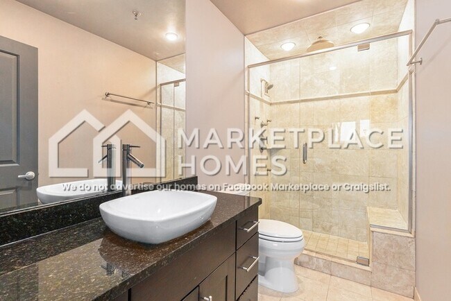 Building Photo - 300 Riverfront Dr