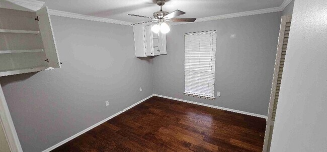Building Photo - 2318 Stonewood Dr