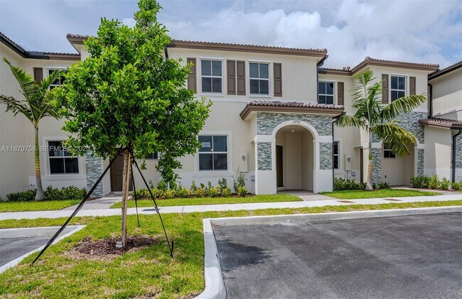 Building Photo - 2796 SE 26th Ave