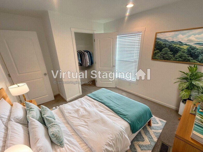 Building Photo - 2627 S Lamb Blvd