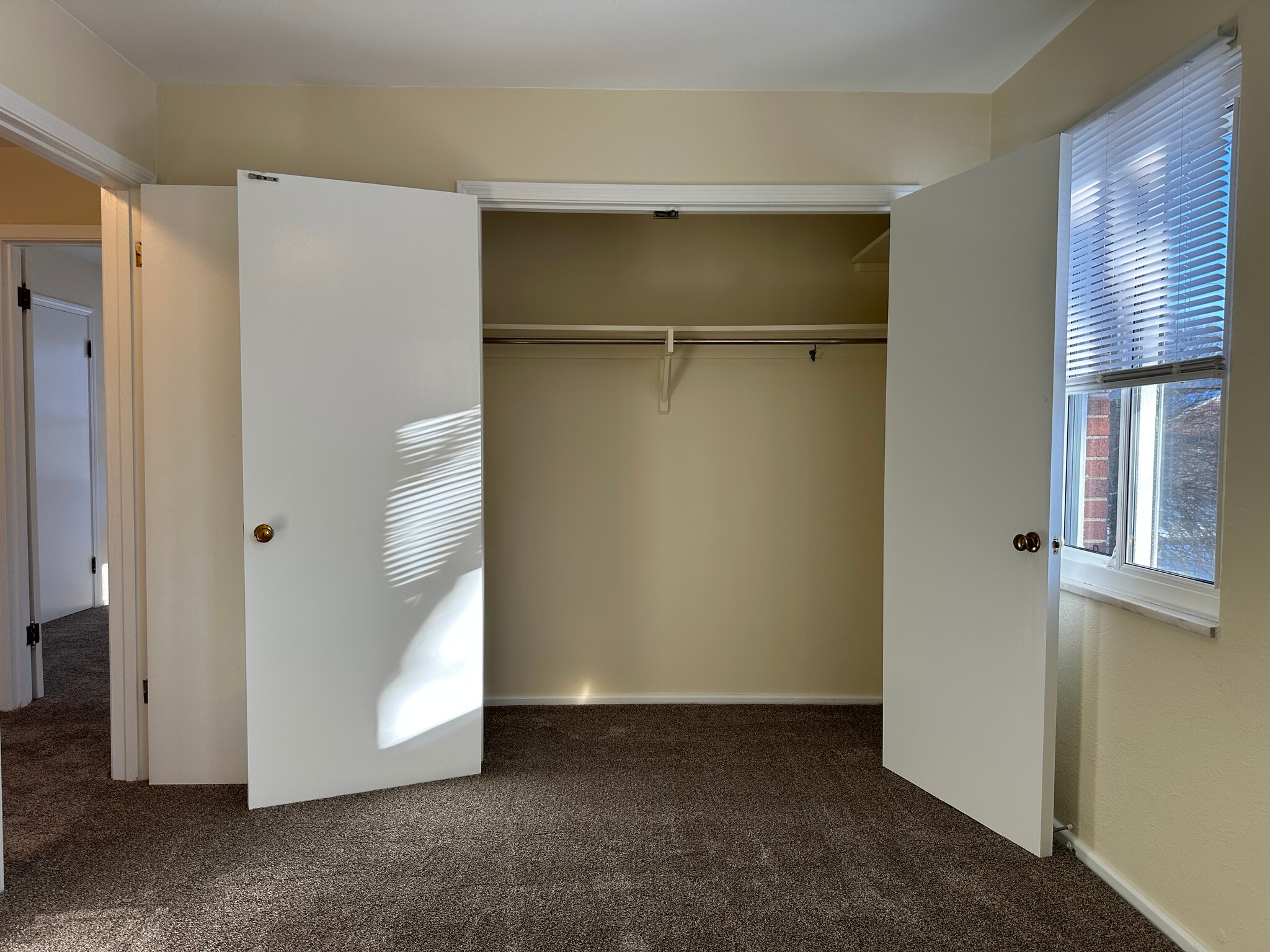 Building Photo - 2128 Collinway St