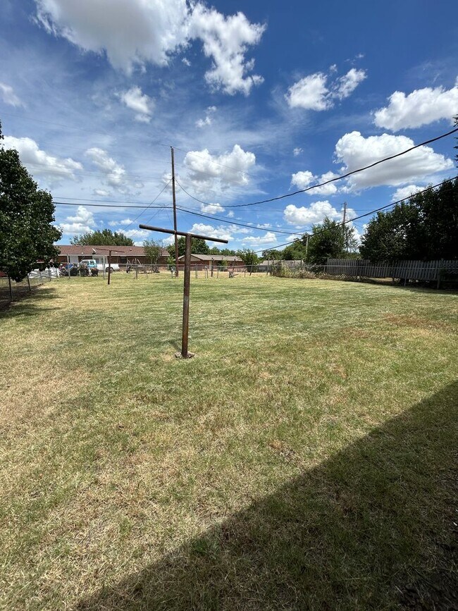 Building Photo - 2311 NW 43rd St