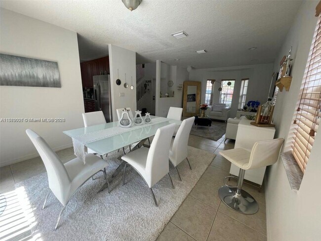 Building Photo - 1975 NE 36th Ave