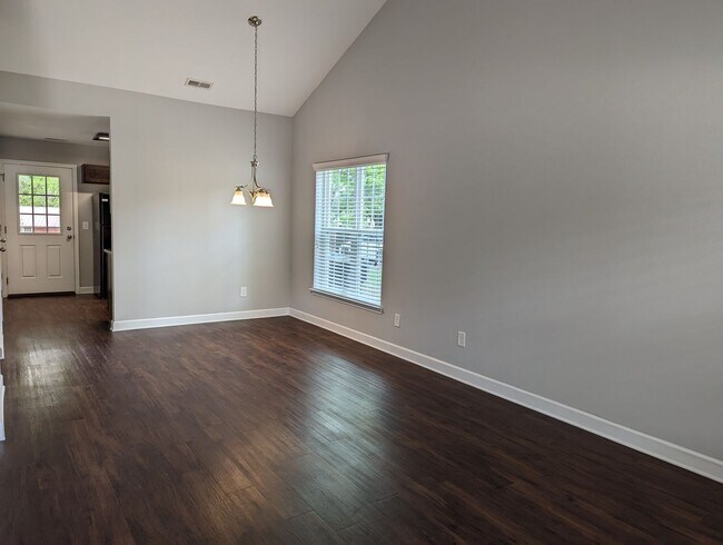 Building Photo - 2BD/2BA-Mooresville- Landscaping Included